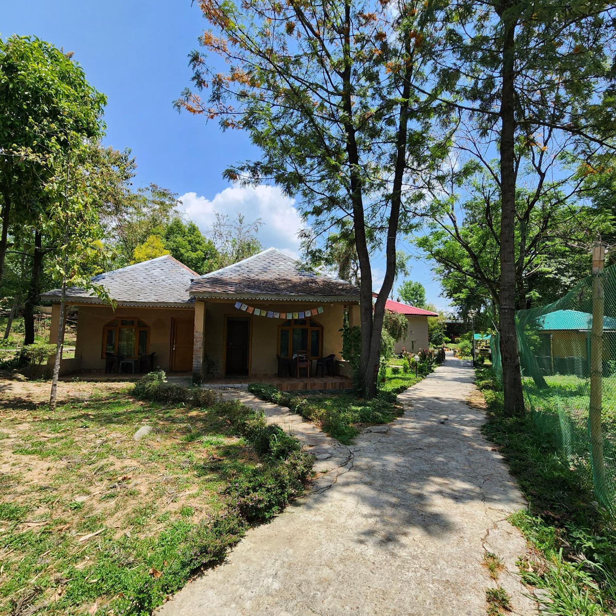 Namlang Resort Bīr Zewnętrze zdjęcie