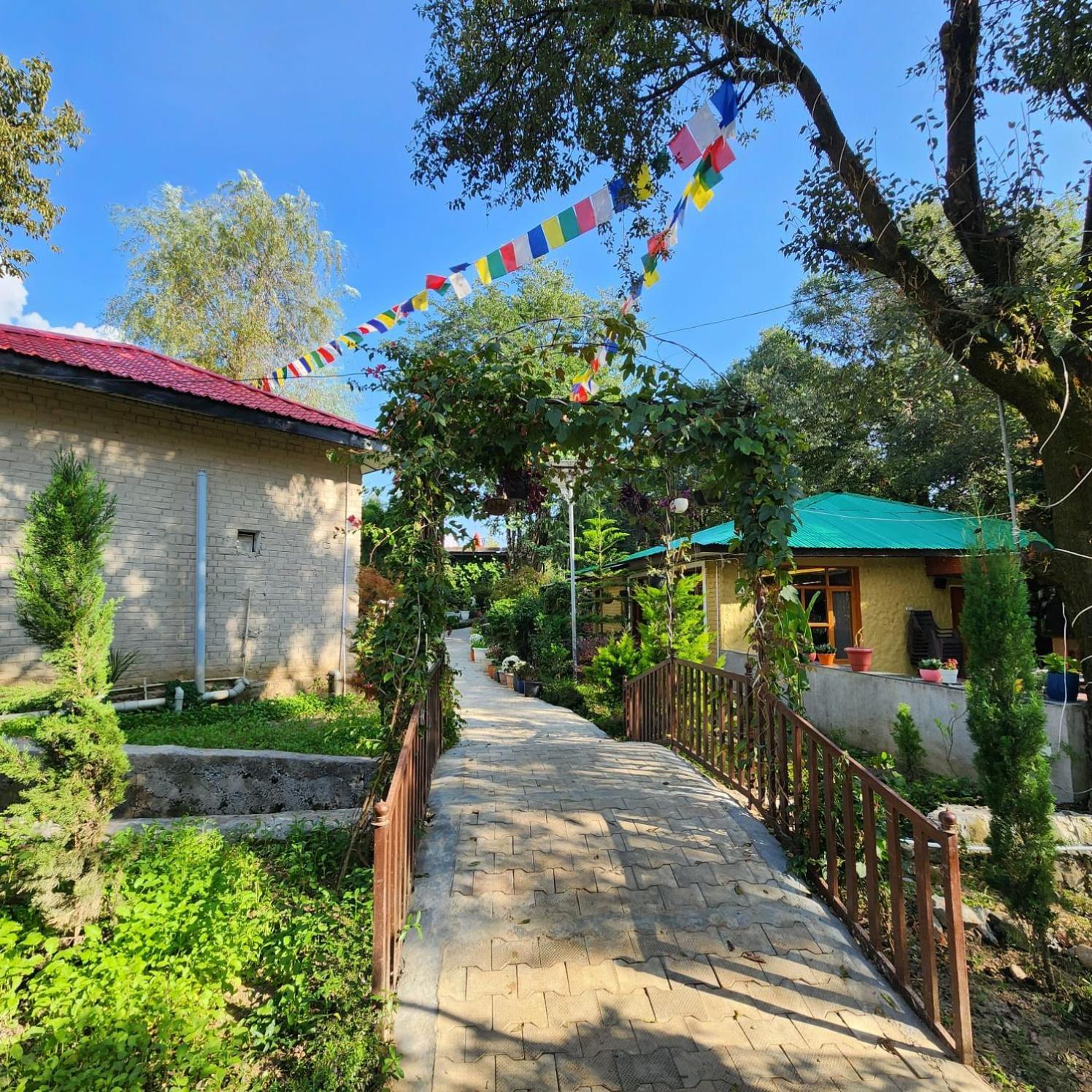 Namlang Resort Bīr Zewnętrze zdjęcie